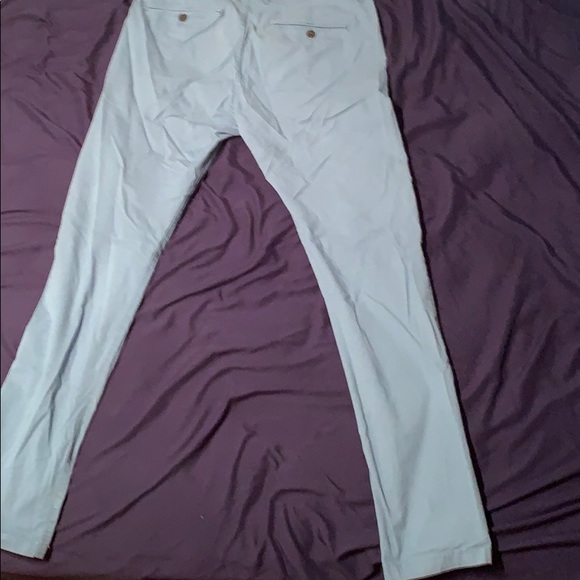 Baby blue chinos. Slim fit - Picture 4 of 5
